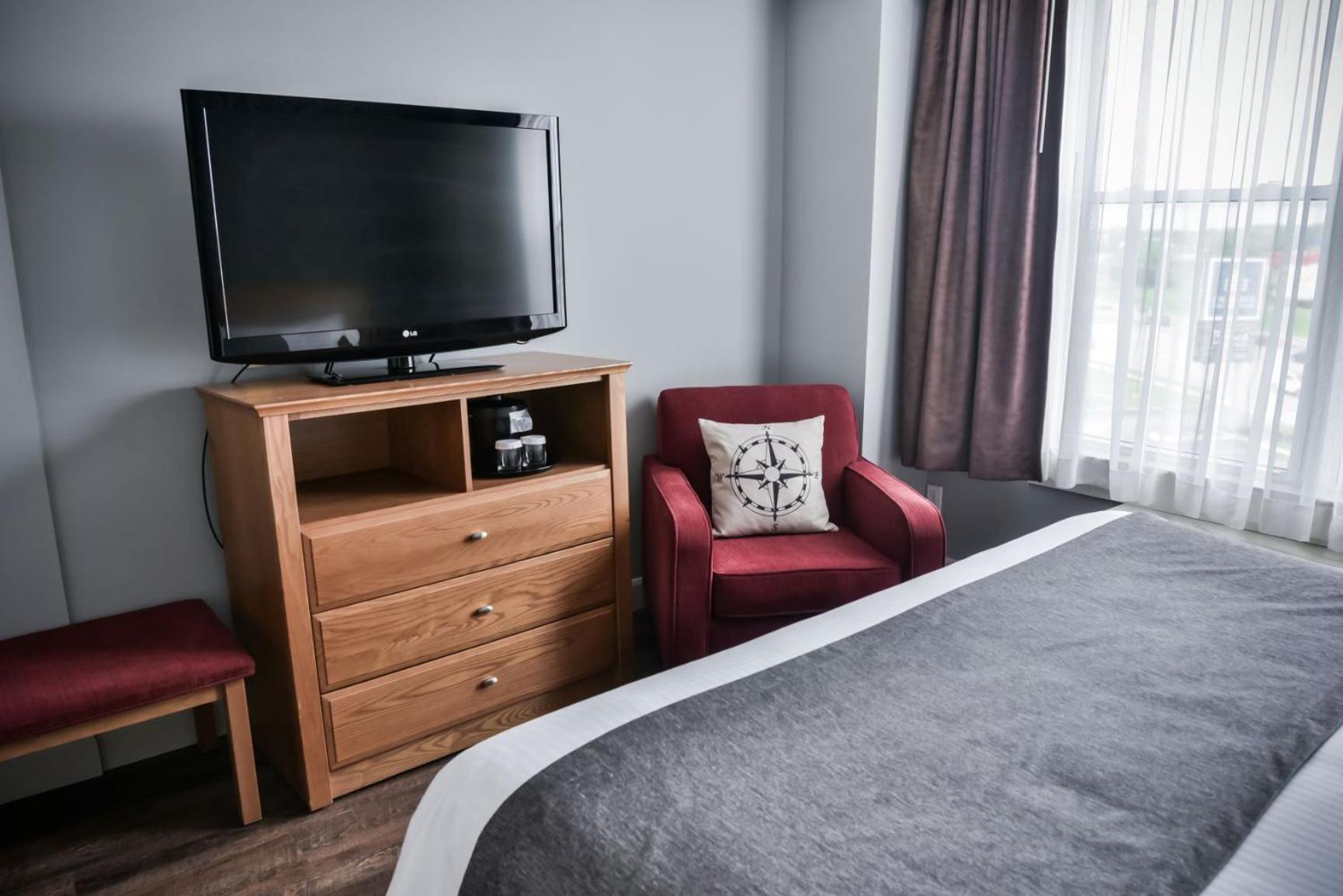 Cambridge Hotel And Conference Centre Екстериор снимка
